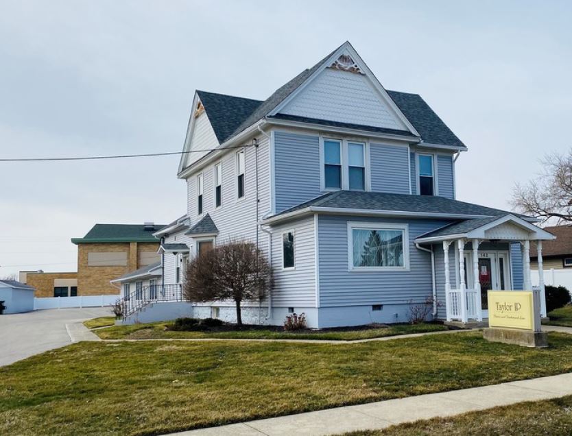 Exterior 142 S Main St Avilla